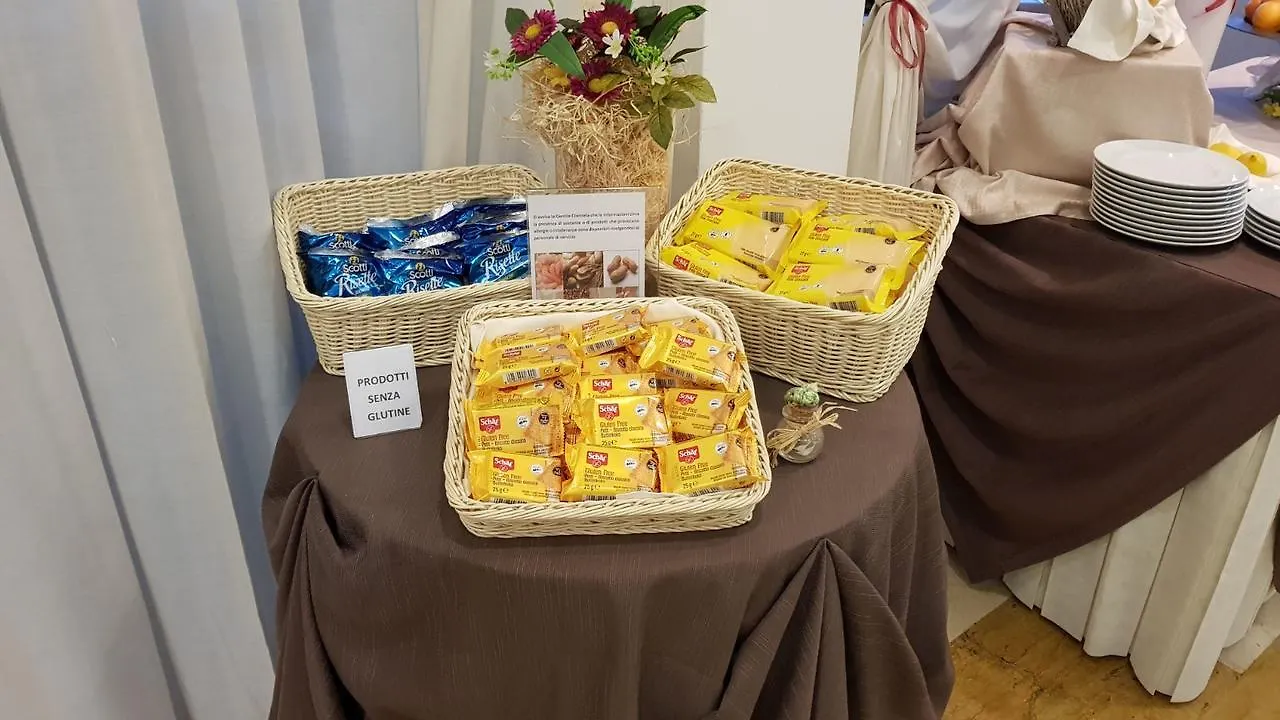 ***  ホテル マヨルカ リッチョーネ イタリア