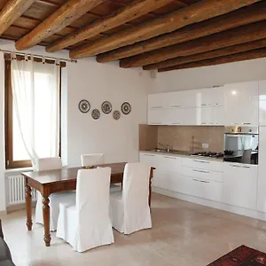 centre-2-bedroom-flat.hotelinveneto.com/