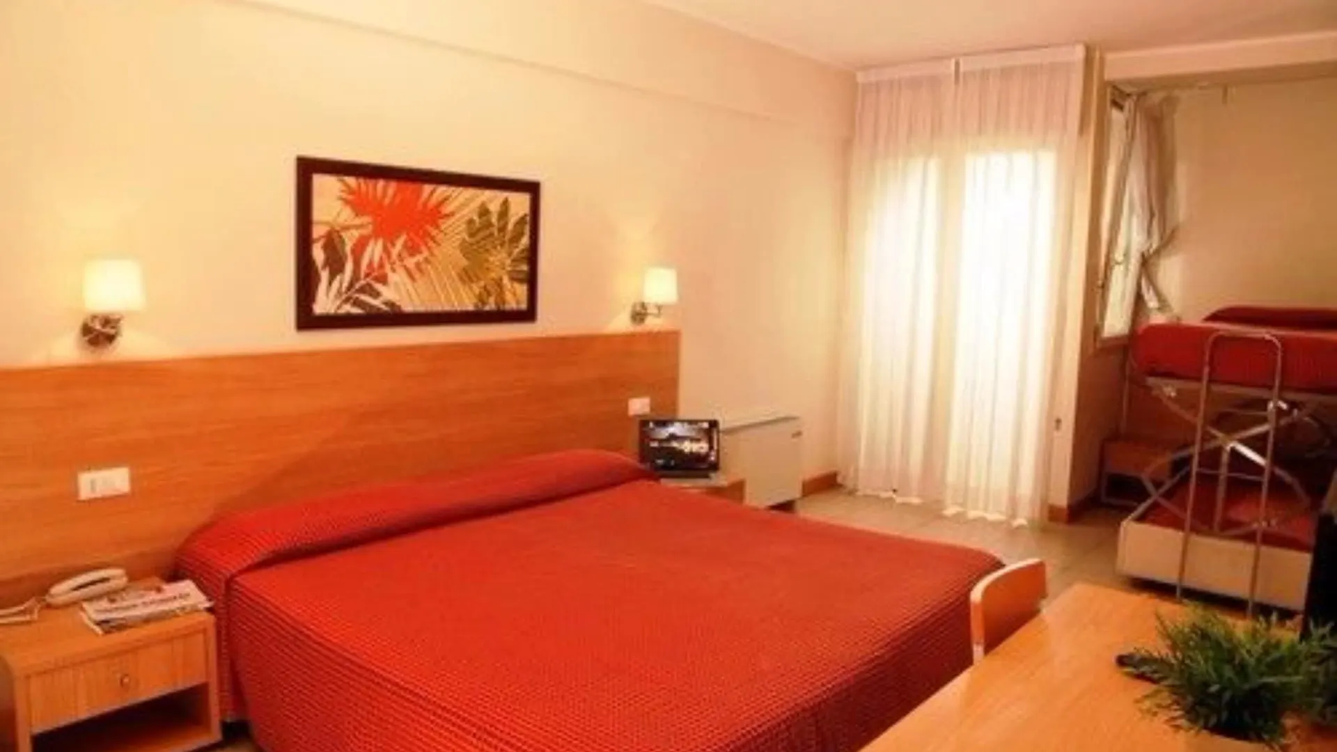 Hotel Majorca Sul Mare In Centro A Riccione