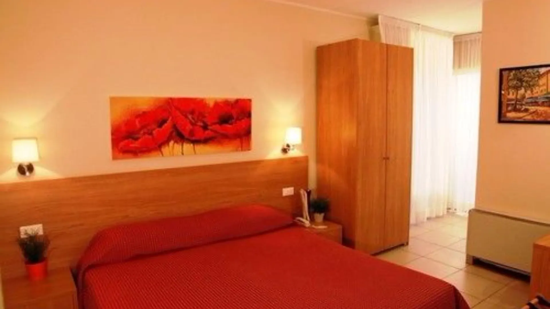 Hotel Majorca Sul Mare In Centro A Riccione